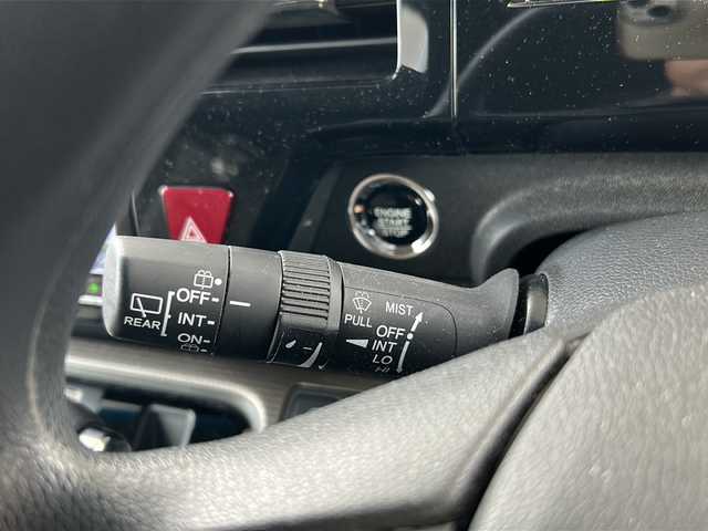 ホンダ ステップワゴン G ホンダセンシング 京都府 2021(令3)年 3.8万km プラチナホワイトパール ワンオーナー　/ホンダセンシング　/ギャザーズ純正ＳＤナビ(VXM-217VFNi)/フルセグTV/Bluetooth/CD/DVD再生機能/禁煙　/バックカメラ /LEDヘッドライト/オートライト /レーダークルーズコントロール /レーンキープアシスト /衝突軽減ブレーキ /ビルトインETC2.0 /サンシェード/ホイールカバー/両側パワースライドドア/ウォークスルー/Wエアバッグ