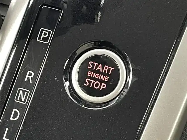 日産 セレナ X 福島県 2017(平29)年 6.3万km アズライトブルー インテリジェント エマージェンシー ブレーキ/・踏み間違い衝突防止アシスト/・車線逸脱警報/・衝突軽減ブレーキ/・側方支援/・プロパイロット/・アラウンドビューモニター/・標識探知/・駐車支援/・ふらつき警報/純正ナビゲーション/・型式：MM-316D-W/・Bluetooth/AM・FM/CD/DVD/USB/TV/AUX/・バックカメラ/・ETC/両側パワースライドドア/LEDライト/・オートライト/電装格納ウィンカーミラー/プッシュスタート/・スマートキー/・スペアキー/純正フロアマット/ドアバイザー