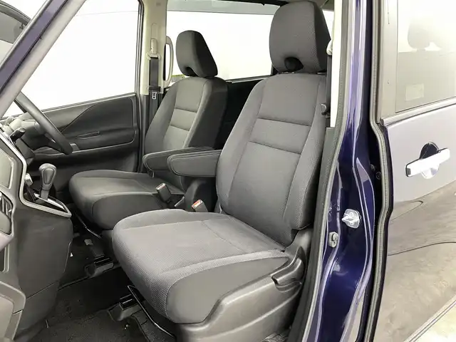 日産 セレナ X 福島県 2017(平29)年 6.3万km アズライトブルー インテリジェント エマージェンシー ブレーキ/・踏み間違い衝突防止アシスト/・車線逸脱警報/・衝突軽減ブレーキ/・側方支援/・プロパイロット/・アラウンドビューモニター/・標識探知/・駐車支援/・ふらつき警報/純正ナビゲーション/・型式：MM-316D-W/・Bluetooth/AM・FM/CD/DVD/USB/TV/AUX/・バックカメラ/・ETC/両側パワースライドドア/LEDライト/・オートライト/電装格納ウィンカーミラー/プッシュスタート/・スマートキー/・スペアキー/純正フロアマット/ドアバイザー