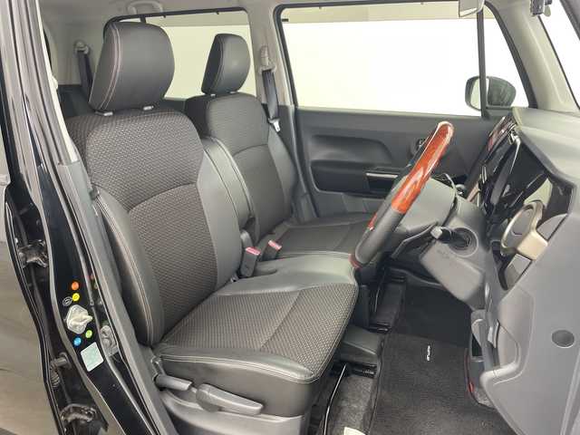 スズキ ハスラー Jスタイル Ⅱ ターボ 兵庫県 2016(平28)年 7.8万km ブルーイッシュブラックパール ・純正ナビ（TV・BT・DVD・AUX・USB）/・全方位カメラ/・デュアルカメラブレーキサポート/・レーンキープアシスト/・誤発進抑制機能/・ふらつき警報/・先行車発進お知らせ/・クルーズコントロール/・ステアリングリモコン/・社外ウッド調ステアリング/・前席シートヒーター/・ハーフレザーシート/・社外前方ドライブレコーダー/・ビルトインETC/・フロアマット/・純正１５インチアルミホイール/・パドルシフト/・HIDライト/・フォグランプ/・オートライト/・スマートキー/・プッシュスタート/・電動格納ミラー/・ドアバイザー/・BILSTEINサスペンション/・社外マフtラー