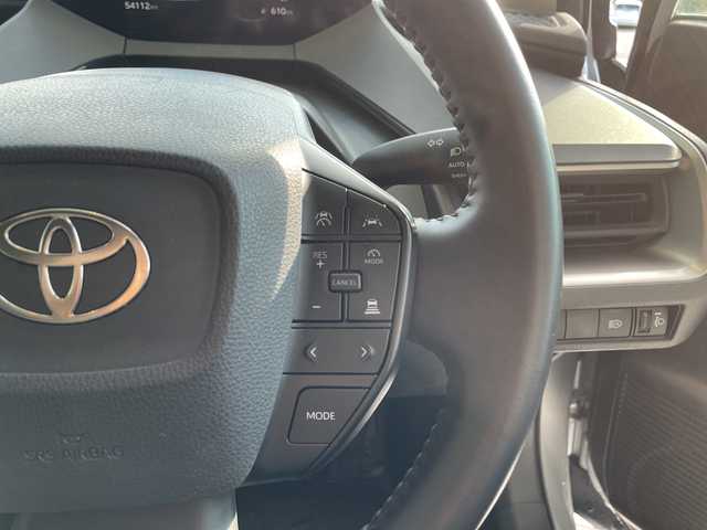 トヨタ プリウス X 愛知県 2023(令5)年 5.5万km シルバーメタリック 純正8型ディスプレイオーディオ　ナビ機能なし/レーダークルーズコントロール/フルセグ/Bluetooth/バックカメラ/コーナーセンサー/ETC2.0/LEDヘッドライト/ブラインドスポットモニター/LEDヘッドライト/レーンキープアシスト/オートマチックハイビーム/ステアリングスイッチ/スマートキー/プッシュスタート