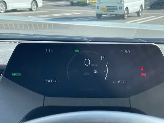 トヨタ プリウス X 愛知県 2023(令5)年 5.5万km シルバーメタリック 純正8型ディスプレイオーディオ　ナビ機能なし/レーダークルーズコントロール/フルセグ/Bluetooth/バックカメラ/コーナーセンサー/ETC2.0/LEDヘッドライト/ブラインドスポットモニター/LEDヘッドライト/レーンキープアシスト/オートマチックハイビーム/ステアリングスイッチ/スマートキー/プッシュスタート