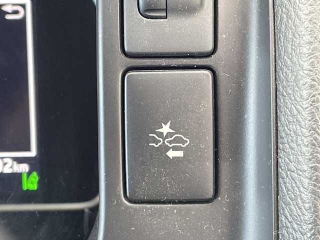 トヨタ ハイエース GL 群馬県 2023(令5)年 2.9万km ブラックマイカ 純正12.1型後席モニター　純正ナビ　全周囲カメラ　フルセグTV　電動スライドドア　ビルトインETC　純正前後ドラレコ　衝突被害軽減ブレーキ　レーンアシスト　クリアランスソナー　スマートキー　禁煙車