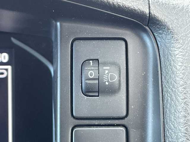 トヨタ ハイエース GL 群馬県 2023(令5)年 2.9万km ブラックマイカ 純正12.1型後席モニター　純正ナビ　全周囲カメラ　フルセグTV　電動スライドドア　ビルトインETC　純正前後ドラレコ　衝突被害軽減ブレーキ　レーンアシスト　クリアランスソナー　スマートキー　禁煙車