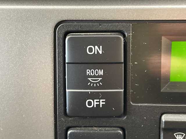 トヨタ ハイエース GL 群馬県 2023(令5)年 2.9万km ブラックマイカ 純正12.1型後席モニター　純正ナビ　全周囲カメラ　フルセグTV　電動スライドドア　ビルトインETC　純正前後ドラレコ　衝突被害軽減ブレーキ　レーンアシスト　クリアランスソナー　スマートキー　禁煙車