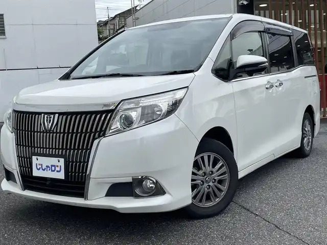 トヨタ エスクァイア Xi 千葉県 2015(平27)年 12.1万km ホワイトパールクリスタルシャイン (株)IDOMが運営する【じしゃロン八千代店】の自社ローン対象車両になります。こちらは現金またはオートローンご利用時の価格です。自社ローンご希望の方は別途その旨お申付け下さい/純正ナビ（CD・DVD・BT接続可）/フルセグテレビ/アラウンドビューモニター/ETC/フリップダウンモニター/片側パワースライドドア/LEDヘッドライト
