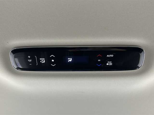 ホンダ オデッセイ ハイブリッド e:HEVアブソルート EX 愛知県 2021(令3)年 1.9万km プレミアムスパークルブラックパール 純正10インチSDナビゲーション/（CD/DVD/フルセグTV/Bluetooth)/全方位カメラ/ホンダセンシング/・レーダークルーズコントロール/・レーンキープアシスト/・ブラインドスポットモニター/・オートマチックハイビーム/・衝突軽減ブレーキ/・クリアランスソナー/ETC２．０/ドライブレコーダー/両側パワースライドドア/シートヒーター(D/N)/パワーシート/LEDヘッドライト/オートライト/フォグライト/純正18インチアルミホイール/ウィンカーミラー/電動格納ミラー/スマートキー/エンジンプッシュスタート/アイドリングストップ/横滑り防止装置/ドアバイザー/フロアマット