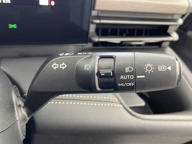 日産 セレナ e－パワー ハイウェイスター V 岐阜県 2023(令5)年 1.9万km プリズムホワイト プロパイロット/エマージェンシーブレーキ/レーンキープ/ブラインドスポットモニター/先行車発進お知らせ/標識認識機能/踏み間違い防止機能/9インチ純正ディスプレイオーディオ/アラウンドビューモニター/フルセグTV/純正フリップダウンモニター/デジタルインナーミラー/ドライブレコーダー/両側パワースライドドア/ハンズフリースライドドア/プッシュスタート/スマートキー/LEDヘッドライト/フォグランプ