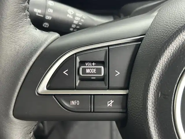 スズキ ジムニー XC 道央・札幌 2024(令6)年 0.8万km ミディアムグレー ・ワンオーナー/・４WD/・純正OPグリル/・メモリーナビ/・フルセグ/・ビルトインETC/・前席シートヒーター/・衝突軽減ブレーキ/・レーンアシスト/・クルーズコントロール/・ダウンヒルアシストコントロール/・ヘッドライトウォッシャー/・ドアミラーヒーター/・プッシュスタート/・スマートキー/・純正フロアマット/・ドアバイザー