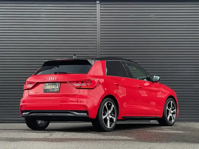アウディ Ａ１ SB 35TFSI アドバンスド 山梨県 2019(令1)年 2.6万km 赤Ⅱ デビューパッケージ/コントラストルーフ/コンビニエンスパッケージ/ナビゲーションパッケージ/フルセグTV/Bluetooth/バックカメラ/アシスタンスパッケージ/Audiプレセンス/ACC/LKA/ワイヤレスチャージ /ETC2.0/LEDヘッドライト/バーチャルCP/純正17インチAW