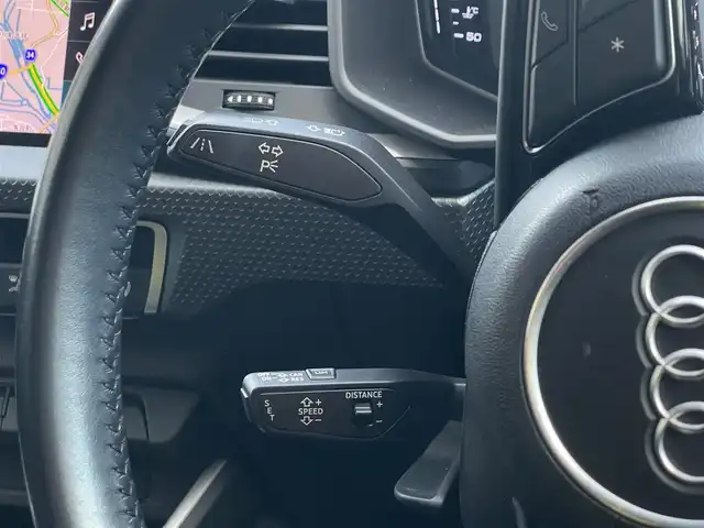 アウディ Ａ１ SB 35TFSI アドバンスド 山梨県 2019(令1)年 2.6万km 赤Ⅱ デビューパッケージ/コントラストルーフ/コンビニエンスパッケージ/ナビゲーションパッケージ/フルセグTV/Bluetooth/バックカメラ/アシスタンスパッケージ/Audiプレセンス/ACC/LKA/ワイヤレスチャージ /ETC2.0/LEDヘッドライト/バーチャルCP/純正17インチAW