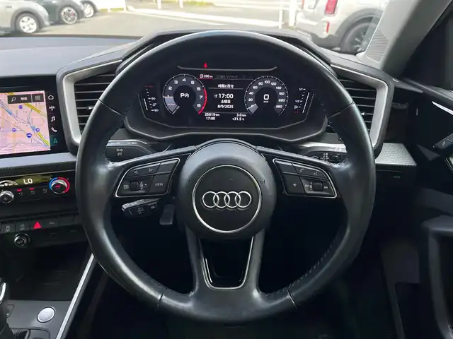 アウディ Ａ１ SB 35TFSI アドバンスド 山梨県 2019(令1)年 2.6万km 赤Ⅱ デビューパッケージ/コントラストルーフ/コンビニエンスパッケージ/ナビゲーションパッケージ/フルセグTV/Bluetooth/バックカメラ/アシスタンスパッケージ/Audiプレセンス/ACC/LKA/ワイヤレスチャージ /ETC2.0/LEDヘッドライト/バーチャルCP/純正17インチAW