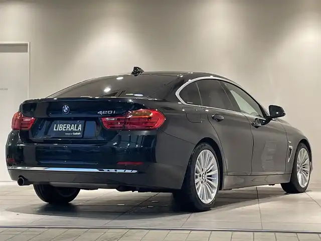 ＢＭＷ ４２０ｉ クーペ ラグジュアリー 愛知県 2014(平26)年 5.2万km サファイアブラックP ベージュ革シート/パワーシート/シートヒーター/ｉＤｒｉｖｅＨＤＤナビ　/Ｂｌｕｅｔｏｏｔｈ　/ＣＤ／ＤＶＤ　/バックカメラ　/コンフォートアクセス　/コーナーセンサー　/インテリジェントセーフティー　/ＡＣＣ　/ＬＤＷ　/ミラー型ＥＴＣ　/ドライブレコーダー/パワーバックドア/プッシュスタート/アイドリングストップ/ウィンカーミラー