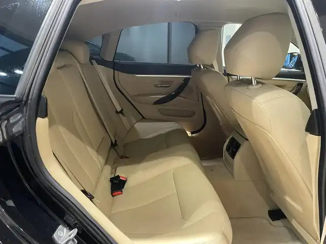ＢＭＷ ４２０ｉ クーペ ラグジュアリー 愛知県 2014(平26)年 5.2万km サファイアブラックP ベージュ革シート/パワーシート/シートヒーター/ｉＤｒｉｖｅＨＤＤナビ　/Ｂｌｕｅｔｏｏｔｈ　/ＣＤ／ＤＶＤ　/バックカメラ　/コンフォートアクセス　/コーナーセンサー　/インテリジェントセーフティー　/ＡＣＣ　/ＬＤＷ　/ミラー型ＥＴＣ　/ドライブレコーダー/パワーバックドア/プッシュスタート/アイドリングストップ/ウィンカーミラー