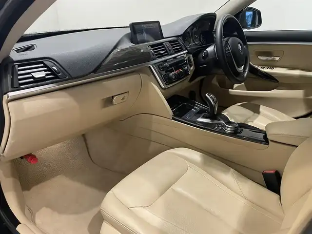 ＢＭＷ ４２０ｉ クーペ ラグジュアリー 愛知県 2014(平26)年 5.2万km サファイアブラックP ベージュ革シート/パワーシート/シートヒーター/ｉＤｒｉｖｅＨＤＤナビ　/Ｂｌｕｅｔｏｏｔｈ　/ＣＤ／ＤＶＤ　/バックカメラ　/コンフォートアクセス　/コーナーセンサー　/インテリジェントセーフティー　/ＡＣＣ　/ＬＤＷ　/ミラー型ＥＴＣ　/ドライブレコーダー/パワーバックドア/プッシュスタート/アイドリングストップ/ウィンカーミラー