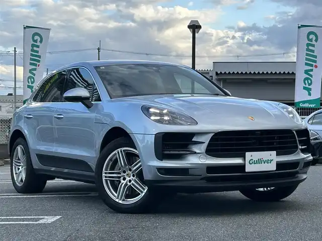 ポルシェ マカン S 奈良県 2019(令1)年 2.3万km ヴァルカノグレーメタリック ワンオーナー/クロノスポーツパッケージ/ベージュ茶ハーフレザーシート/純正ナビ/ドライビングメモリーパッケージ/ローンチコントロール/レーシングシフトプログラム/スポーツレポンス/レーダークルコン/パノラミックビューモニター/フロントシートヒーティング/ダイナミック・ライト・システム/パワーバックドア/純正19インチアルミホイール/純正フロアマット/純正ETC/純正ドライブレコーダー/スペアキー/保証書/取扱説明書