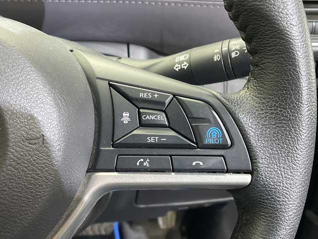 日産 セレナ e－パワー ハイウェイスター V 愛媛県 2021(令3)年 2.3万km アズライトブルー １０型ナビ/フルセグ／Ｂｌｕｅｔｏｏｔｈ／ＵＳＢ/全方位カメラ/後席モニター/衝突軽減ブレーキ/ＥＴＣ/前方ドライブレコーダー/両側パワースライドドア/前後コーナーセンサー/レーンキープアシスト/ブラインドスポットモニター/LEDヘッドライト