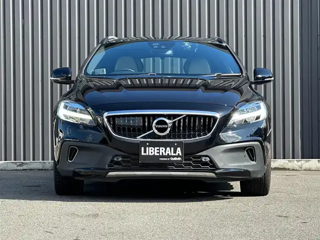 ボルボ Ｖ４０ クロスカントリー D4 アクティブED 福島県 2018(平30)年 5.4万km オニキスブラックP 150台限定車/パノラマガラスルーフ/Harman/Kardon/ACC/レーンキープ/ブラインドスポット/コンビ革シート/パワーシート/シートヒーター/純正ナビ/バックカメラ/フルセグTV/ETC/LEDオートライト/前後ドライブレコーダー/コーナーセンサー/社外レーダー/純正19AW/パドルシフト/スマートキー/取扱説明書/保証書/スペアキー