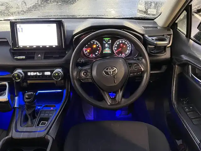 トヨタ ＲＡＶ４ X 島根県 2019(令1)年 8.1万km アティチュードブラックマイカ 登録時走行距離81873km/４WD/純正9インチナビ（NSZT-Y68T）/Bluetooth/CD/DVD/AM/FM/フルセグテレビ/レーダークルーズコントロール/プリクラッシュセーフティ/パーキングサポートブレーキ/レーントレーシングアシスト/ロードサインアシスト/電動パーキング/電動格納ミラー/ドライブレコーダー/オートライト/オートハイビーム/ETC