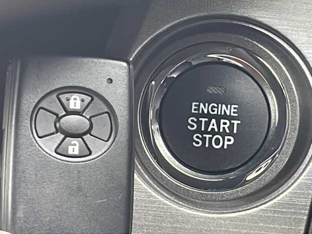 トヨタ ヴァンガード 240S Sパック アルカンターラ 茨城県 2013(平25)年 4.5万km ホワイトパールクリスタルシャイン ナビ　/-BT/AM/FM/TV/禁煙車　/バックカメラ　/４ＷＤ /クルーズコントロール /LEDヘッドライト /ハーフレザーシート /スマートキー /純正アルミホイール /電動格納ミラー /ETC/オールオートパワーウィンドウ /スペアキー/カーテンエアバッグ