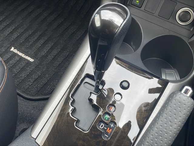 トヨタ ヴァンガード 240S Sパック アルカンターラ 茨城県 2013(平25)年 4.5万km ホワイトパールクリスタルシャイン ナビ　/-BT/AM/FM/TV/禁煙車　/バックカメラ　/４ＷＤ /クルーズコントロール /LEDヘッドライト /ハーフレザーシート /スマートキー /純正アルミホイール /電動格納ミラー /ETC/オールオートパワーウィンドウ /スペアキー/カーテンエアバッグ