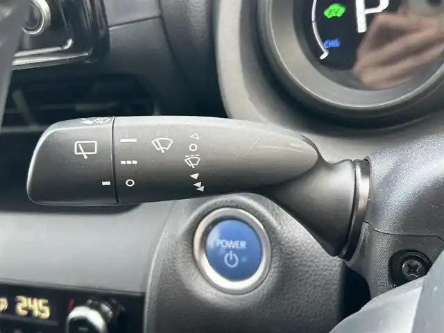 トヨタ ヤリスクロス ハイブリッド G 静岡県 2021(令3)年 1.6万km ホワイトパールクリスタルシャイン 純正ディスプレイオーディオナビ/　（AppleCarPlay/AndroidAuto/Bluetooth/）/フルセグTV/バックカメラ/トヨタセーフティセンス/プリクラッシュセーフティ/レーダークルーズコントロール/前後コーナーセンサー/レーンキープアシスト/純正ビルトインETC2.0/前後ドライブレコーダー/電動パーキングブレーキ/オートブレーキホールド/プッシュスタート/スマートキー/純正フロアマット/取扱い説明書/保証書