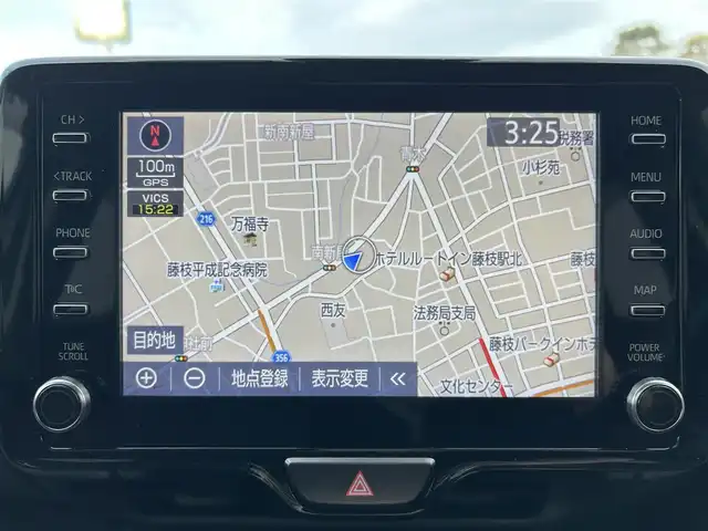 トヨタ ヤリスクロス ハイブリッド G 静岡県 2021(令3)年 1.6万km ホワイトパールクリスタルシャイン 純正ディスプレイオーディオナビ/　（AppleCarPlay/AndroidAuto/Bluetooth/）/フルセグTV/バックカメラ/トヨタセーフティセンス/プリクラッシュセーフティ/レーダークルーズコントロール/前後コーナーセンサー/レーンキープアシスト/純正ビルトインETC2.0/前後ドライブレコーダー/電動パーキングブレーキ/オートブレーキホールド/プッシュスタート/スマートキー/純正フロアマット/取扱い説明書/保証書