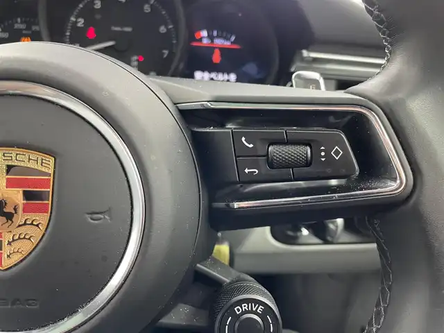 ポルシェ ポルシェ マカン T 埼玉県 2024(令6)年 2万km 白 サンルーフ　メーカーナビ　全方位カメラ　白レザーシート　ＢＯＳＥサウンド　メモリシート　前後ドライブレコーダー　シートヒーター　衝突被害軽減ブレーキ　純正アルミホイール　オートハイビーム　ＬＥＤライト