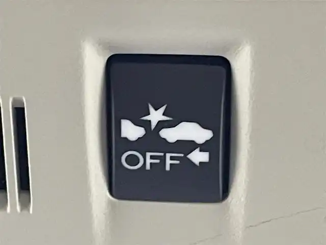 スバル インプレッサ ＸＶ 2．0i－L アイサイト 道央・札幌 2016(平28)年 4.4万km アイスシルバーメタリック ・４WD/・ストラーダ7型SDナビ/　CD/DVD/SD/BT/フルセグTV/・カロッツェリア製サブウーファー(TS-WX120A)/・ETC/・アイサイト/　衝突被害軽減ブレーキ/　レーンキープアシスト/　先行車発進お知らせ/　後退速度リミッター/・全車速追従式クルーズコントロール/・アイドリングストップ/・横滑り防止装置/・ABS/・SI-DRIVE/・パドルシフト/・キセノンヘッドライト/・前後フォグランプ/・LEDアクセサリーライナー/・ドアミラーウィンカー/・ドアバイザー/・ヘッドランプウォッシャー/・D+N席パワーシート/・トノカバー/・プッシュスタート/・スマートキー/・スペアキー/・取/保