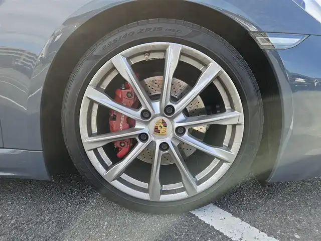 ポルシェ ７１８ボクスター S 宮城県 2017(平29)年 3.7万km グレー スポーツクロノパッケージ/純正ナビ/バックカメラ/ビルトインETC/横滑り防止装置/HIDヘッドランプ/オートライト/ターボ/革巻きステアリング/パドルシフト/革シート/パワーシート/シートヒーター/純正19インチアルミホイール/リモコンキー/禁煙車