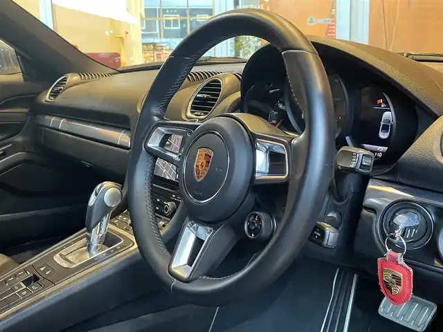 ポルシェ ７１８ボクスター S 宮城県 2017(平29)年 3.7万km グレー スポーツクロノパッケージ/BOSEサウンドシステム/純正ナビゲーションシステム/バックカメラ/ビルトインETC/ブラックレザーシート/シートヒーター/純正19インチAW/センターカラークレスト/キセノンヘッドライト/オートライト/パドルシフト/キーレスキー/スポーツテールパイプ/ETC車載器