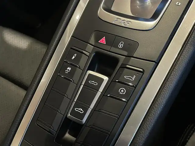 ポルシェ ７１８ボクスター S 宮城県 2017(平29)年 3.7万km グレー スポーツクロノパッケージ/BOSEサウンドシステム/純正ナビゲーションシステム/バックカメラ/ビルトインETC/ブラックレザーシート/シートヒーター/純正19インチAW/センターカラークレスト/キセノンヘッドライト/オートライト/パドルシフト/キーレスキー/スポーツテールパイプ/ETC車載器