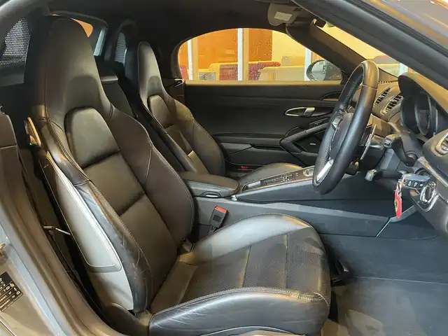 ポルシェ ７１８ボクスター S 宮城県 2017(平29)年 3.7万km グレー スポーツクロノパッケージ/BOSEサウンドシステム/純正ナビゲーションシステム/バックカメラ/ビルトインETC/ブラックレザーシート/シートヒーター/純正19インチAW/センターカラークレスト/キセノンヘッドライト/オートライト/パドルシフト/キーレスキー/スポーツテールパイプ/ETC車載器