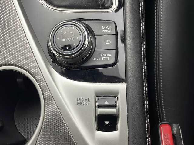 日産 スカイライン ハイブリッド 350GT Type SP 茨城県 2018(平30)年 9.4万km ラディアントレッド 純正ナビ/フルセグTV/全方位カメラ/ドライブレコーダー/BOSEサウンド/パドルシフト/ETC/追従クルーズコントロール/シートヒーター/LEDヘッドライト/純正19インチアルミホイール