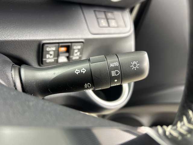 トヨタ シエンタ ファンベースG 鹿児島県 2020(令2)年 1.4万km ホワイトパールクリスタルシャイン 純正SDナビ/（AM/FM/CD/DVD/Bluetooth/HDMI）/バックカメラ/前後ドライブレコーダー/両側パワースライドドア/ビルトインETC/トヨタセーフティセンス/レーンキープアシスト/コーナーセンサー/純正AW15インチ/スマートキー/禁煙車/オートライト/LEDヘッドライト