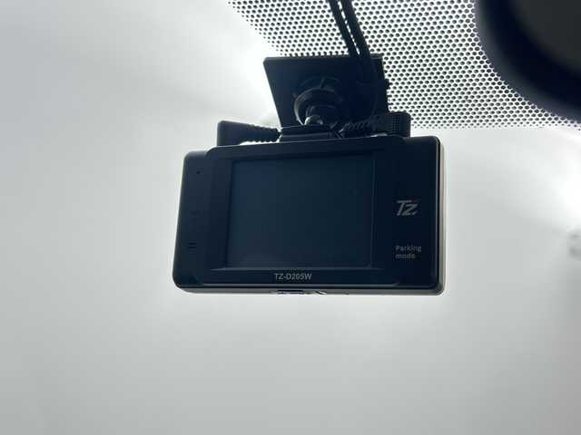 トヨタ シエンタ ファンベースG 鹿児島県 2020(令2)年 1.4万km ホワイトパールクリスタルシャイン 純正SDナビ/（AM/FM/CD/DVD/Bluetooth/HDMI）/バックカメラ/前後ドライブレコーダー/両側パワースライドドア/ビルトインETC/トヨタセーフティセンス/レーンキープアシスト/コーナーセンサー/純正AW15インチ/スマートキー/禁煙車/オートライト/LEDヘッドライト