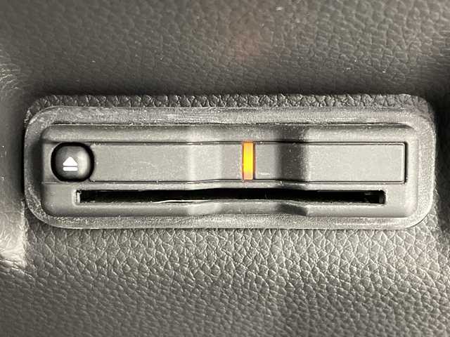 ホンダ ステップワゴン スパーダ eHEV 大阪府 2022(令4)年 3万km トワイライトミストブラックパール ホンダセンシング/・CMBS/・ACC先行車検知/・先行車発進お知らせ/・路外逸脱抑制機能/・LKAS/・BSM/・標識認識機能/・踏み間違い衝突軽減システム/純正11.4インチSDナビ/（CD/DVD/Bluetooth/フルセグ）/バックカメラ/ハーフレザーシート/前席シートヒーター/パドルシフト/ETC/横滑り防止/フロアマット/スマートキー/スペアキー×1本/Wエアバッグ/ABS