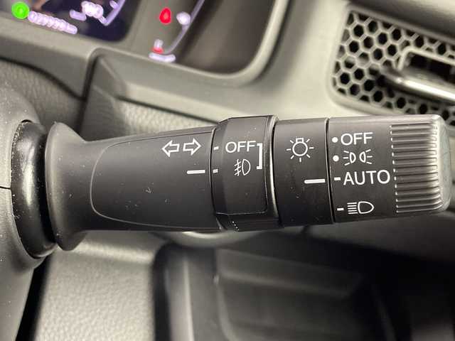 ホンダ ステップワゴン スパーダ eHEV 大阪府 2022(令4)年 3万km トワイライトミストブラックパール ホンダセンシング/・CMBS/・ACC先行車検知/・先行車発進お知らせ/・路外逸脱抑制機能/・LKAS/・BSM/・標識認識機能/・踏み間違い衝突軽減システム/純正11.4インチSDナビ/（CD/DVD/Bluetooth/フルセグ）/バックカメラ/ハーフレザーシート/前席シートヒーター/パドルシフト/ETC/横滑り防止/フロアマット/スマートキー/スペアキー×1本/Wエアバッグ/ABS