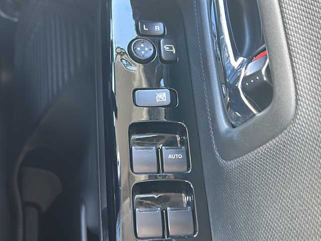 スズキ スペーシア カスタム HYBRID XS ターボ 三重県 2018(平30)年 4.5万km スチールシルバーM 禁煙/純正7型ワイドナビ/全方位カメラ/両側パワースライドドア/HUD/パドルシフト/ハーフレザーシート/シートヒーター/レーンキープアシスト/LEDヘッドライト/オートライト/ベンチシート/ステアリングスイッチ/プリクラッシュ/電動格納ミラー