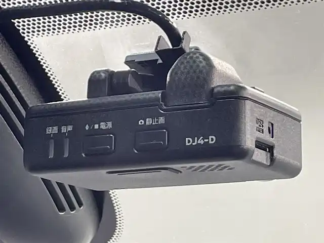 日産 セレナ ハイウェイスターVセレクションⅡ 愛知県 2018(平30)年 5.3万km ダイヤモンドブラック S-HYBRID/FF/エクストロニックCVT（インパネ）/純正 9型ナビ MM518D-L/（iPod/SD/FM/AM/TV/USB/Bluetooth/CD/DVD/Blu-ray/MUSIC STOCKER/HDMI/VTR/AUX）/11インチ 純正 後席フリップダウンモニター/インテリジェント アラウンドビューモニター（移動物検知機能付）/両側オートスライドドア/ドライブレコーダー 前後/ビルトイン ETC2.0/安全装備/・エマージェンシーブレーキ/〇セーフティパックA　/　・踏み間違い衝突防止アシスト　/　・標識検知機能（進入禁止、最高速度、一時停止）　/　・インテリジェントDA（ふらつき警報）　/　・フロント & バックソナー　/　・ヒーター付ドアミラー　/　・ステアリングスイッチ　/・LDW（車線逸脱警報）/・パーキングアシスト/・先行車発進お知らせ/装備/・クルーズコントロール/・オートエアコン/・後席オートエアコン/・オートライト/・LEDヘッドライト/・フロントフォグライト/・プッシュスタート/・インテリジェントキー/・純正16inAW/・保/取/ナビ取/・予備インテリキーx1