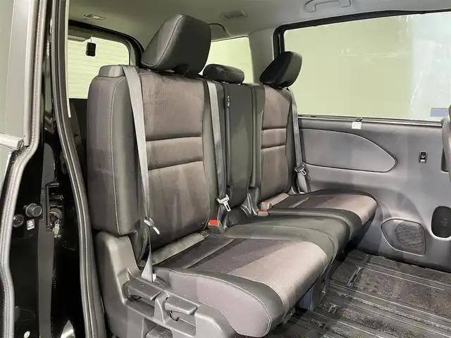 日産 セレナ ハイウェイスターVセレクションⅡ 愛知県 2018(平30)年 5.3万km ダイヤモンドブラック S-HYBRID/FF/エクストロニックCVT（インパネ）/純正 9型ナビ MM518D-L/（iPod/SD/FM/AM/TV/USB/Bluetooth/CD/DVD/Blu-ray/MUSIC STOCKER/HDMI/VTR/AUX）/11インチ 純正 後席フリップダウンモニター/インテリジェント アラウンドビューモニター（移動物検知機能付）/両側オートスライドドア/ドライブレコーダー 前後/ビルトイン ETC2.0/安全装備/・エマージェンシーブレーキ/〇セーフティパックA　/　・踏み間違い衝突防止アシスト　/　・標識検知機能（進入禁止、最高速度、一時停止）　/　・インテリジェントDA（ふらつき警報）　/　・フロント & バックソナー　/　・ヒーター付ドアミラー　/　・ステアリングスイッチ　/・LDW（車線逸脱警報）/・パーキングアシスト/・先行車発進お知らせ/装備/・クルーズコントロール/・オートエアコン/・後席オートエアコン/・オートライト/・LEDヘッドライト/・フロントフォグライト/・プッシュスタート/・インテリジェントキー/・純正16inAW/・保/取/ナビ取/・予備インテリキーx1