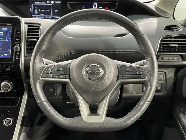 日産 セレナ ハイウェイスターVセレクションⅡ 愛知県 2018(平30)年 5.3万km ダイヤモンドブラック S-HYBRID/FF/エクストロニックCVT（インパネ）/純正 9型ナビ MM518D-L/（iPod/SD/FM/AM/TV/USB/Bluetooth/CD/DVD/Blu-ray/MUSIC STOCKER/HDMI/VTR/AUX）/11インチ 純正 後席フリップダウンモニター/インテリジェント アラウンドビューモニター（移動物検知機能付）/両側オートスライドドア/ドライブレコーダー 前後/ビルトイン ETC2.0/安全装備/・エマージェンシーブレーキ/〇セーフティパックA　/　・踏み間違い衝突防止アシスト　/　・標識検知機能（進入禁止、最高速度、一時停止）　/　・インテリジェントDA（ふらつき警報）　/　・フロント & バックソナー　/　・ヒーター付ドアミラー　/　・ステアリングスイッチ　/・LDW（車線逸脱警報）/・パーキングアシスト/・先行車発進お知らせ/装備/・クルーズコントロール/・オートエアコン/・後席オートエアコン/・オートライト/・LEDヘッドライト/・フロントフォグライト/・プッシュスタート/・インテリジェントキー/・純正16inAW/・保/取/ナビ取/・予備インテリキーx1