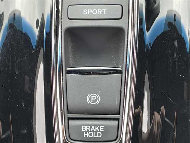 ホンダ ヴェゼル ハイブリッド RS ホンダセンシング 佐賀県 2016(平28)年 5.8万km プレミアムクリスタルレッドM ホンダセンシング /純正8型ナビ/　フルセグTV　CD　DVD　USB　BT/バックカメラ/クルーズコントロール/ビルトインETC/電子パーキング/ブレーキホールド機能/D＋N席シートヒーター/革巻きステアリング/ステアリングリモコン/純正18インチアルミホイール/純正LEDヘッドライト/フォグライト/ウィンカーミラー/ドアバイザ―/プッシュスタート/スマートキー
