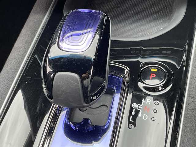 ホンダ ヴェゼル ハイブリッド RS ホンダセンシング 佐賀県 2016(平28)年 5.8万km プレミアムクリスタルレッドM ホンダセンシング /純正8型ナビ/　フルセグTV　CD　DVD　USB　BT/バックカメラ/クルーズコントロール/ビルトインETC/電子パーキング/ブレーキホールド機能/D＋N席シートヒーター/革巻きステアリング/ステアリングリモコン/純正18インチアルミホイール/純正LEDヘッドライト/フォグライト/ウィンカーミラー/ドアバイザ―/プッシュスタート/スマートキー