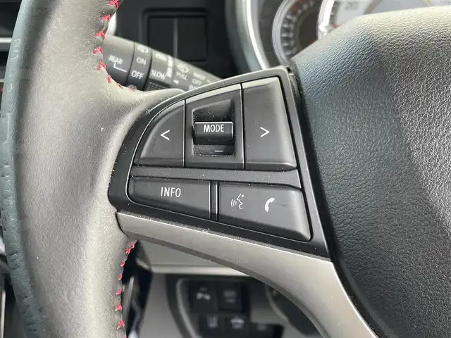 スズキ スペーシア カスタム HYBRID XS 山形県 2021(令3)年 3.9万km ピュアホワイトパール/ブラック2トーン 禁煙車/社外オーディオ/・AM/FM/CD/AUX/Bluetooth/アダプティブクルーズコントロール/アイドリングストップ/コーナーセンサー/車線逸脱警報/衝突被害軽減ブレーキ/横滑り防止装置/盗難防止装置/LEDヘッドライト/オートライト/フロントフォグランプ/両側パワースライドドア/ハーフレザーシート/シートヒーター（D/N席）/純正フロアマット/純正ドアバイザー/冬タイヤ積み込み/保証書/取扱説明書