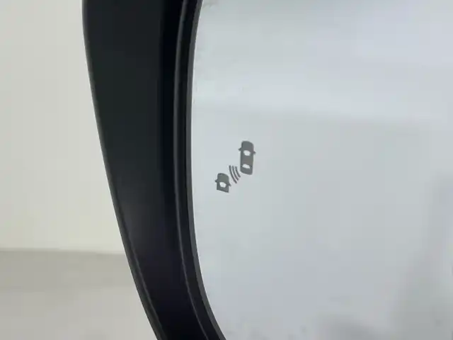 日産 セレナ e－パワー ハイウェイスター V 神奈川県 2021(令3)年 4万km カシミヤグレージュ 純正10型SDナビゲーション/AM FM Bluetooth フルセグ/アラウンドビューモニター/両側パワースライドドア/純正フリップダウンモニター/ビークルダイナミクスコントロール/プロパイロット/全方位運転支援システム/車線逸脱警報システム/車線逸脱防止支援システム/後側方車両検知警報/後側方衝突防止支援システム/エマージェンシーブレーキ/速度標識表示/道路標識表示/移動物検知/クロストラフィックアラート/デジタルインナーミラー/前方ドライブレコーダー/ETC/ステアリングリモコン/レザーシート/オートホールド/純正フロアマット/LEDヘッドライト/オートライト/オートマチックハイビーム/純正16インチアルミホイル/インテリジェントキー