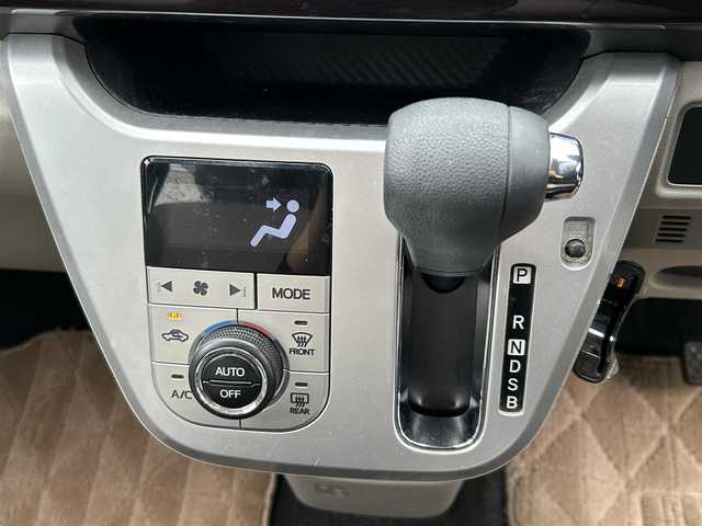 ダイハツ キャスト スタイル G SAⅡ 福岡県 2016(平28)年 5.7万km ライトローズマイカメタリック スマートアシスト/横滑り防止/盗難防止装置/エアバッグ(W)/レーンキープアシスト/コーナーセンサー/7型KENWOODナビ(BT、ワンセグ、CD)/社外ETC/純正アルミホイール/純正フロアマット/プッシュスタート/スマートキー/オートライト/LEDライト