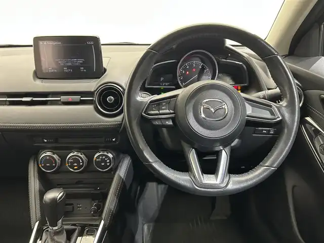 マツダ デミオ 15Sツーリング 愛媛県 2019(令1)年 4.2万km チタニウムフラッシュマイカ 純正メモリナビ/(AM/FM/CD/DVD/Bluetooth/フルセグ)/全周囲/バックカメラ/ヘッドアップディスプレイ/衝突被害軽減ブレーキ/ブラインドスポットモニター/レーンキープアシスト/オートマチックハイビーム/オートライト/アイドリングストップ/ウィンカーミラー/プッシュスタート/ETC