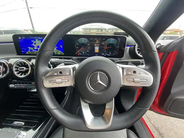 メルセデス・ベンツ ＣＬＡ２００ｄ AMGライン 福岡県 2019(令1)年 4.9万km ジュピターレッド ・レザーエクスクルーシブパッケージ/・ブラック/グレー2トーンレザーシート/・レーダーセーフティパッケージ/・アクティブディスタンスアシスト・ディストロニック/・アクティブブラインドスポット/・アクティブレーンキープアシスト/・アドバンスドパッケージ/・360度カメラ/・HUD/・パノラミックスライディングルーフ/・MBUX10.25メーカーナビ/フルセグTV/BT/USB/・アンビエントライト64色/・前席パワーシート/シートメモリー/シートヒーター/・ワイヤレス充電/・純正前後ドライブレコーダー/・パドルシフト/・マルチLEDヘッドライト/・純正AMG18インチAW/・ETC2.0/・保証書/取扱説明書/記録簿