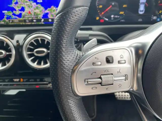 メルセデス・ベンツ ＣＬＡ２００ｄ AMGライン 福岡県 2019(令1)年 4.9万km ジュピターレッド ・レザーエクスクルーシブパッケージ/・ブラック/グレー2トーンレザーシート/・レーダーセーフティパッケージ/・アクティブディスタンスアシスト・ディストロニック/・アクティブブラインドスポット/・アクティブレーンキープアシスト/・アドバンスドパッケージ/・360度カメラ/・HUD/・パノラミックスライディングルーフ/・MBUX10.25メーカーナビ/フルセグTV/BT/USB/・アンビエントライト64色/・前席パワーシート/シートメモリー/シートヒーター/・ワイヤレス充電/・純正前後ドライブレコーダー/・パドルシフト/・マルチLEDヘッドライト/・純正AMG18インチAW/・ETC2.0/・保証書/取扱説明書/記録簿